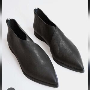 Wal & Pai Los Angeles Sleek Black Leather Ankle Boots Ladies
